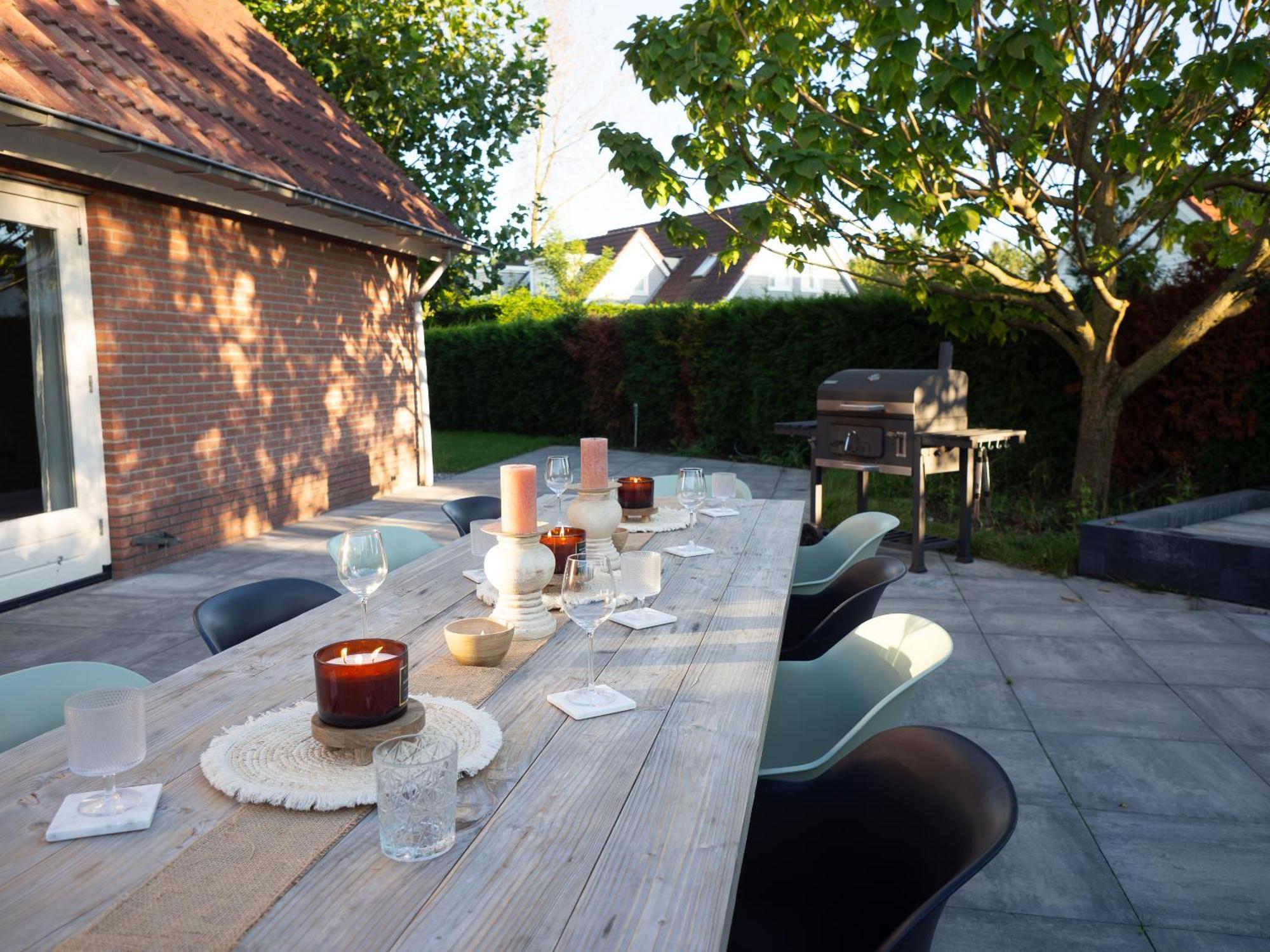 Luxurious Family With Sauna Big Garden And Jacuzzi Villa Zeewolde